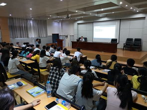 筑牢安全防线，护航青春成长——安徽工程技术学校举行消防安全暨金融安全知识讲座